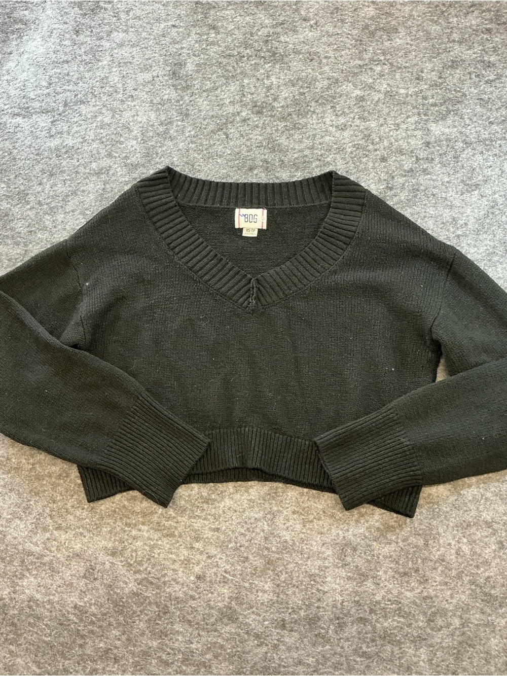 BDG Urban Outfitters Women’s Black V-Neck Cropped Sweater Size XS